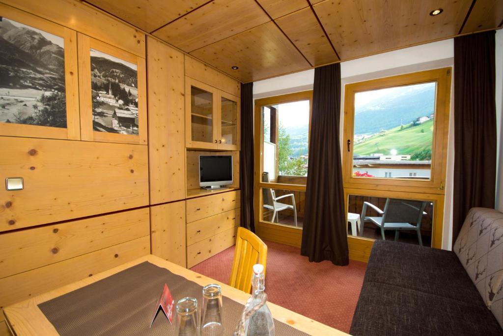 Hotel Garni Hainbacherhof Sölden Rom bilde