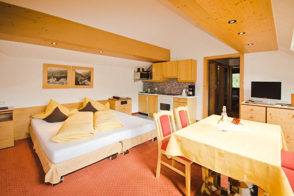Hotel Garni Hainbacherhof Sölden Rom bilde