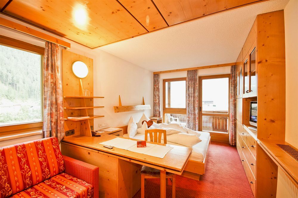 Hotel Garni Hainbacherhof Sölden Eksteriør bilde